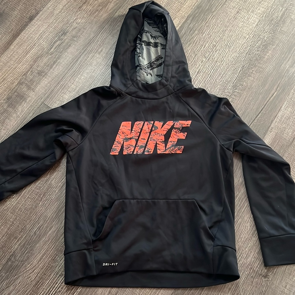 Nike boys medium hoodie